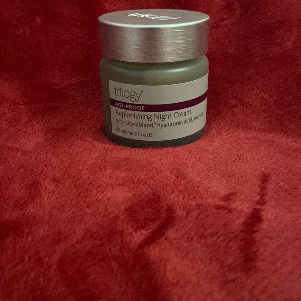 AGE-PROOF REPLENISHING NIGHT CREAM